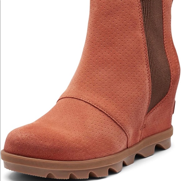 LIKE NEW Sorel Joan of Arctic Chelsea II Wedge Bootie - Picture 5 of 7